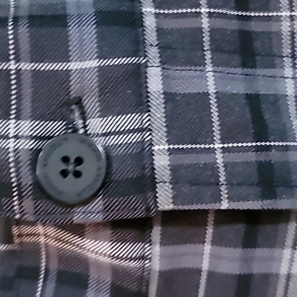 Gently Loved plaid Under Armor shorts 36 waist men's gray and black in color - Picture 6 of 14